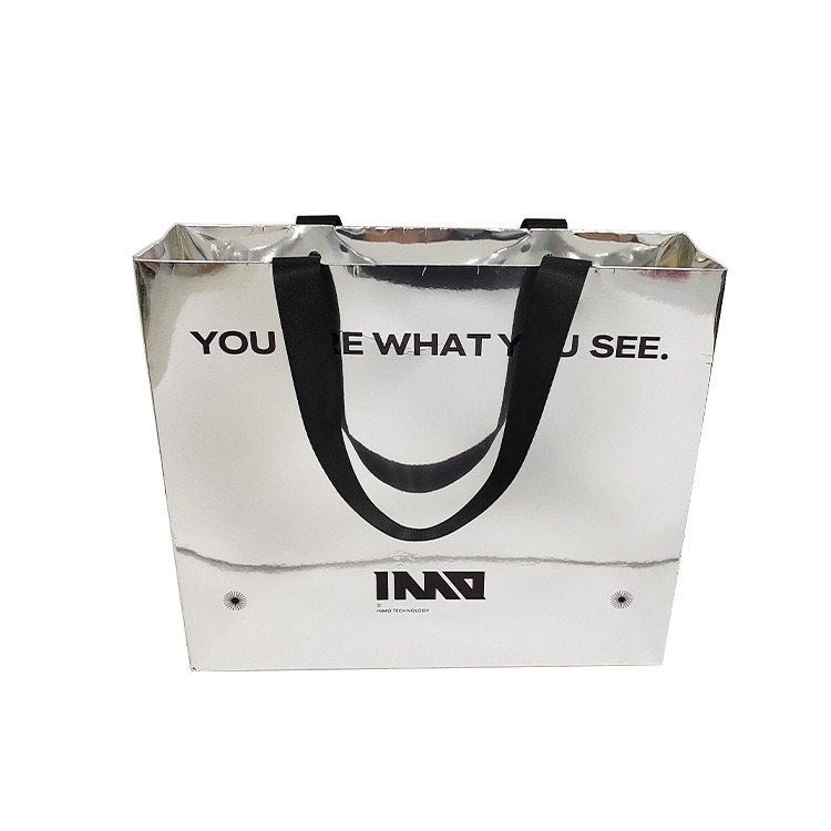What are the key points of making a portable paper bag?